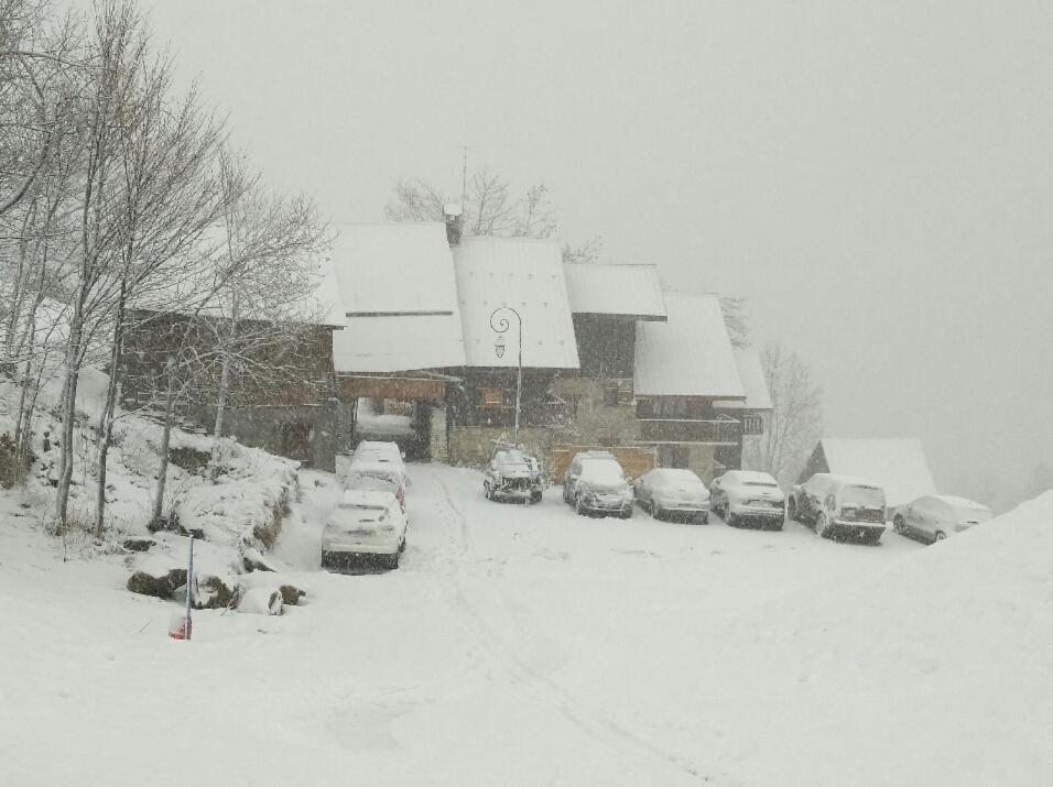 ואלמורל Chalet Lucie Le Cheval Noir מראה חיצוני תמונה