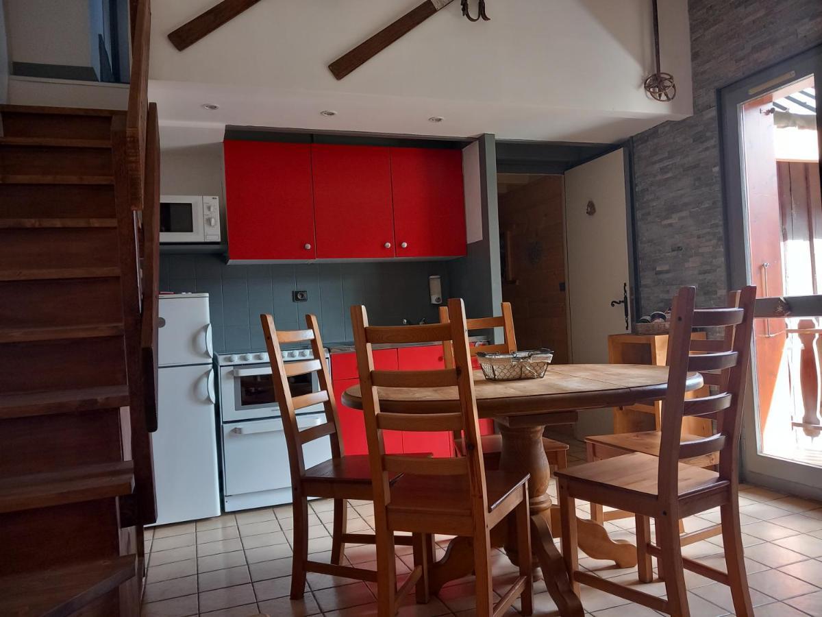 ואלמורל Chalet Lucie Le Cheval Noir מראה חיצוני תמונה